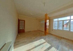 Venta Piso Ferrol. Piso de tres habitaciones en Calle Catabois. Primera planta