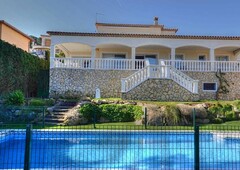 Villa for rent only 1500 meters from the beach