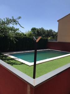 Alquiler de dúplex en Miguelturra de 2 habitaciones con terraza y piscina