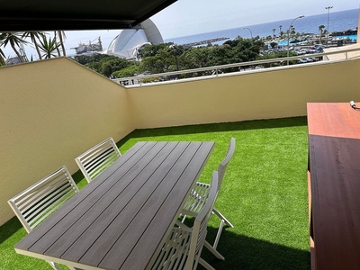 Alquiler de piso en calle Celia Cruz de 2 habitaciones con terraza y piscina