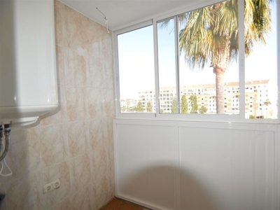 Apartamento piso en venta en avenida constitución, san pedro de alcántara en Marbella