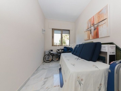 Ático de 3 dormitorios y 2. 5 baños recientemente reformado en nueva andalucía golf valley en Marbella