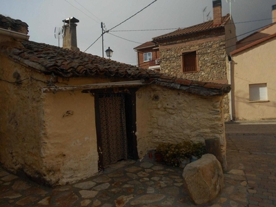 Casa en venta enc. reguera, 2,villavieja de lozoya,madrid