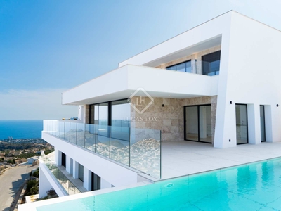 Casa / villa de 690m² con 295m² terraza en venta en Cumbre del Sol