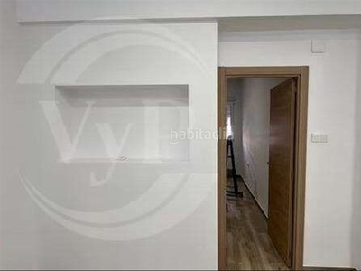 Piso con 3 habitaciones con parking en Malva Rosa Valencia