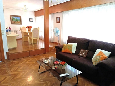 Piso en alquiler en Villacerrada - Centro de 1 habitación con muebles y aire acondicionado