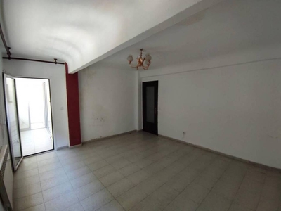 Venta Piso Lleida. Piso de tres habitaciones en Calle Zammenhoff. Buen estado segunda planta