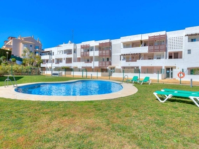 Venta Piso Manilva. Piso de una habitación en Urbanización Colinas de la Duquesa 2. Muy buen estado planta baja plaza de aparcamiento con terraza calefacción individual