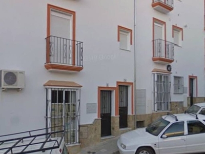Venta Piso Prado del Rey. Piso de tres habitaciones en Calle Villamartín 6. Muy buen estado primera planta con terraza