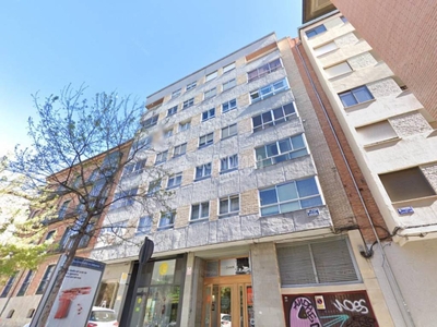 Venta Piso Valladolid. Piso de tres habitaciones A reformar segunda planta plaza de aparcamiento con terraza calefacción central