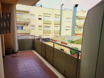 Venta Piso Vila-seca. Piso de tres habitaciones Segunda planta con terraza