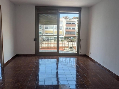 Venta Piso Viladecans. Piso de cuatro habitaciones en Sant Climent. Cuarta planta con terraza