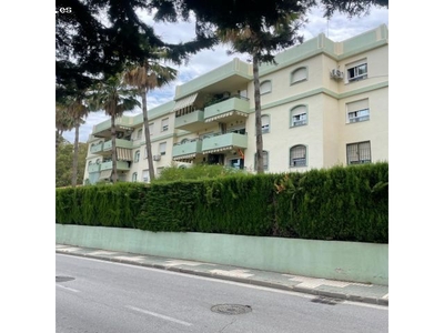 APARTAMENTO ZONA URB EL PINAR ORIENTACION SUR ESTE