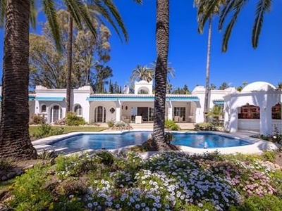 El Paraíso existe: descubre la Villa Oasis, ubicada a medio camino entre Marbella y Estepona
