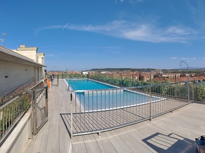 Venta de piso con piscina y terraza en sur - cascajos - piqueras (Logroño)