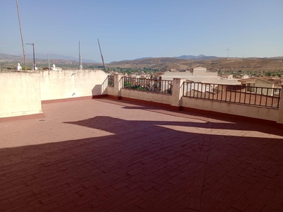 Alquiler de ático con terraza en Padul, Avda. de Andalucía