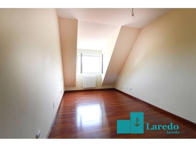 Ático en venta en calle Limpias de 1 habitación con garaje y calefacción