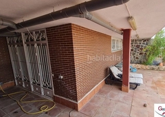 Casa pareada con 4 habitaciones con parking, calefacción y aire acondicionado en Moraleja de Enmedio