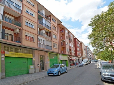 Alquiler de piso en calle De Silvestre Pérez de 3 habitaciones con terraza y muebles