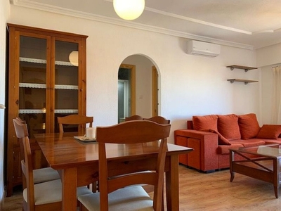 Alquiler de piso en Nueva Cartagena de 3 habitaciones con terraza y muebles