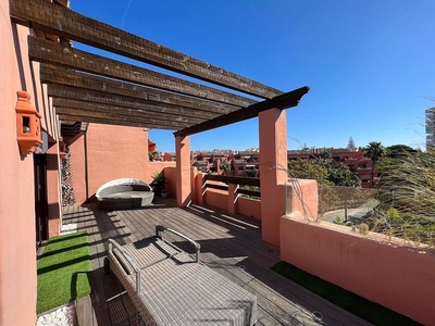 Ático en venta en Los Monteros - Bahía de Marbella de 4 habitaciones con terraza y piscina