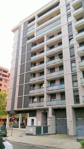 Piso en alquiler en calle Pascual Albero Burillo de 2 habitaciones con terraza y garaje