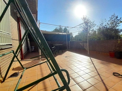 Piso en venta en Covaresa - Parque Alameda de 3 habitaciones con terraza y piscina