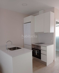 Alquiler apartamento amueblado con piscina, calefacción y aire acondicionado en Brunete