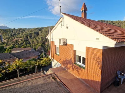 Casa o chalet en venta en Carrer Balears, Abrera