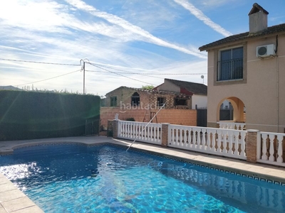 Chalet con 3 habitaciones con parking, piscina, aire acondicionado y vistas a la montaña en Murcia