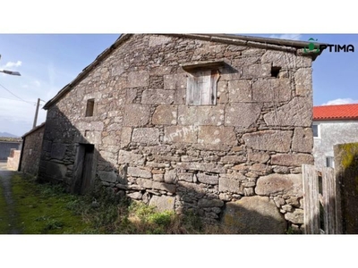 Casa de piedra en Louro, Muros