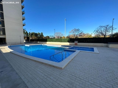 Fantástico piso con plaza de pk y trastero en urbanización con piscina