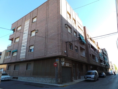OPORTUNIDAD DE INVERSION: Amplio piso de 100m2 en Calle Luna Nº 10 Pilar de la Horadada Venta Zona Pueblo