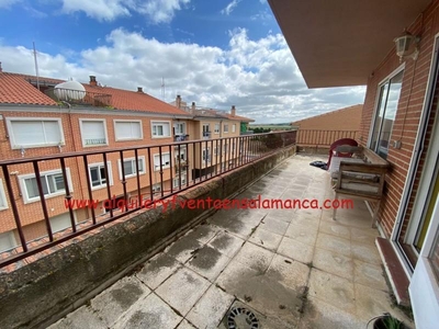 Piso en venta en Villares de la Reina