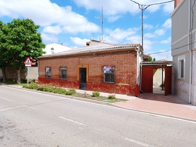 Venta de casa en Renedo de Esgueva