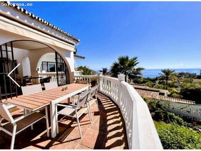 Villa independiente con impresionantes vistas al mar en Torremuelle