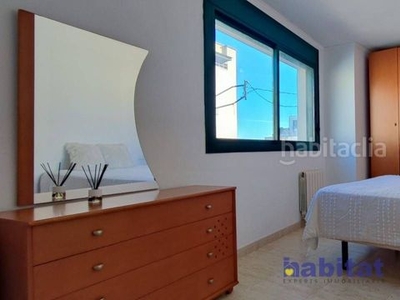 Piso en carrer francolí piso semi-nuevo en venta de 4 habitaciones + cochera en Torreforta en Tarragona