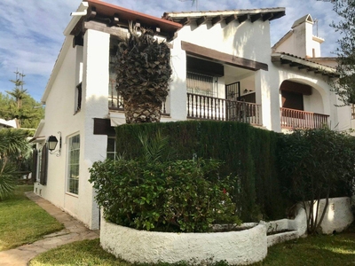 Venta Casa adosada en alorda parc en alorda park Calafell. Con terraza 363 m²