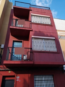 Venta Casa unifamiliar Algeciras. Con balcón 174 m²