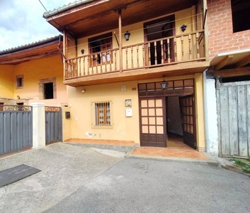 Venta Casa unifamiliar en Bº Corral Mayor 87 Cieza (Cantabria). Buen estado con balcón 225 m²