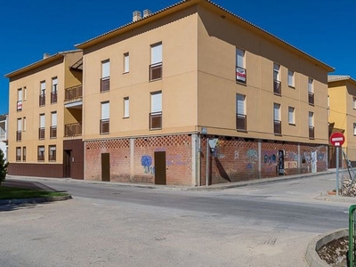 Venta de piso en calle Don José Montalvo de 2 habitaciones con terraza y aire acondicionado