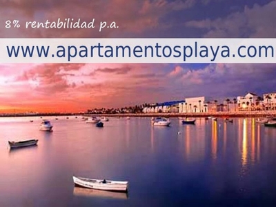 Venta de piso en Puerto Real de 3 habitaciones con piscina y garaje