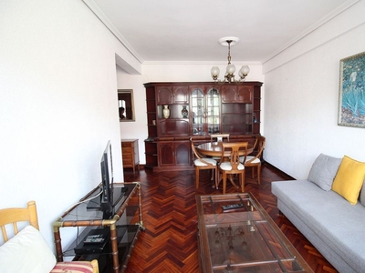 Alquiler de piso en General Dávila de 3 habitaciones con muebles y calefacción