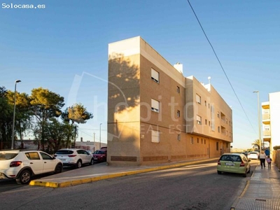 Apartamento en planta baja con piscina comunitaria a la venta en Los Montesinos