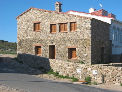 Casa de piedra en venta en Sierra de Gredos.