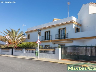 Magnifica casa con garaje en Chipiona cerca de la playa