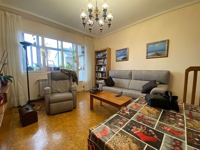 Piso en alquiler en Adurtza - Aretxabaleta de 3 habitaciones con terraza y muebles