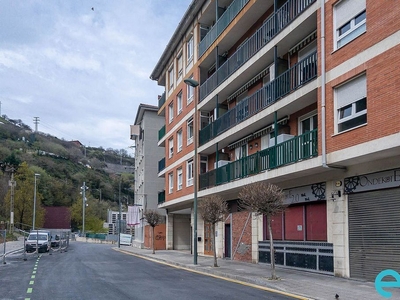 Piso en venta en La Peña de 2 habitaciones con terraza y garaje