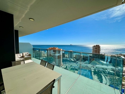 Piso en venta en Playa de Poniente de 2 habitaciones con terraza y piscina