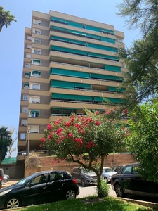 Venta de piso en El Candado - El Palo de 5 habitaciones con terraza y piscina